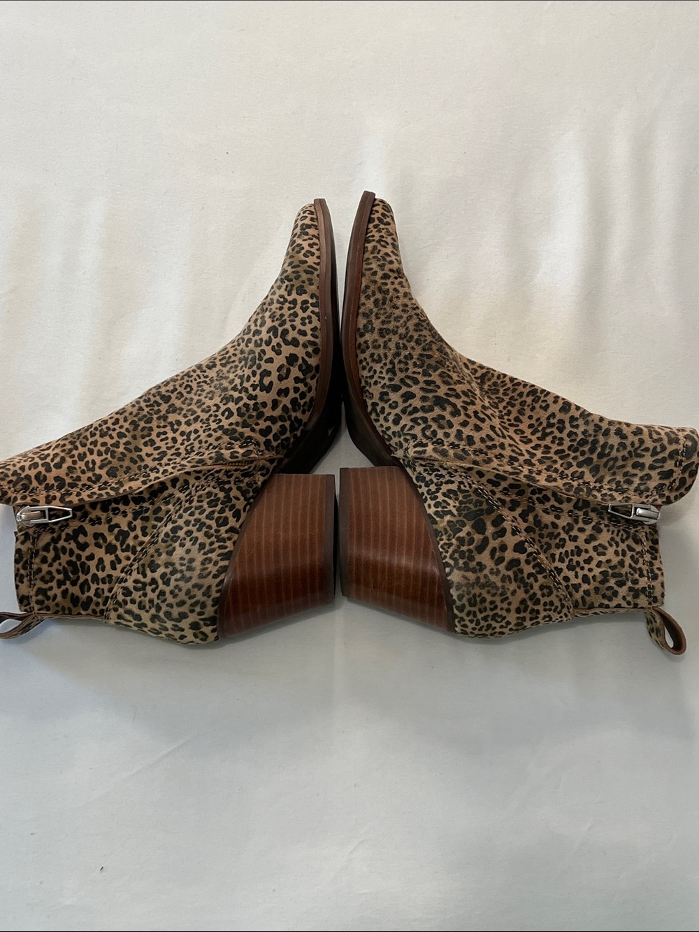 Dolce Vita Serna Leopard Print Suede Ankle Booties - Picture 4 of 9